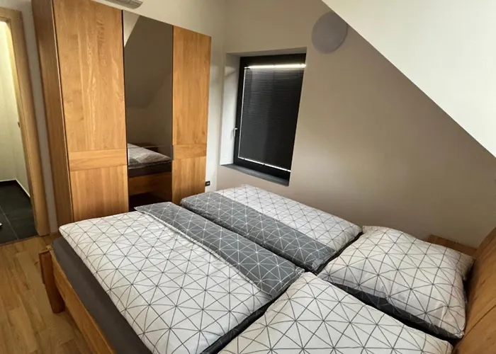 מלון Palace 4*
