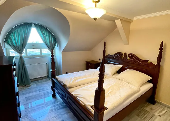 Hotel Palace