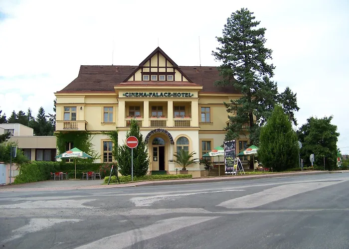 Palace 4*